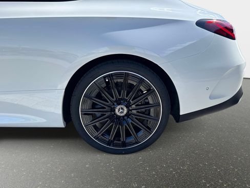 New 2026 Mercedes-Benz CLE 300 4MATIC Coupe image 11