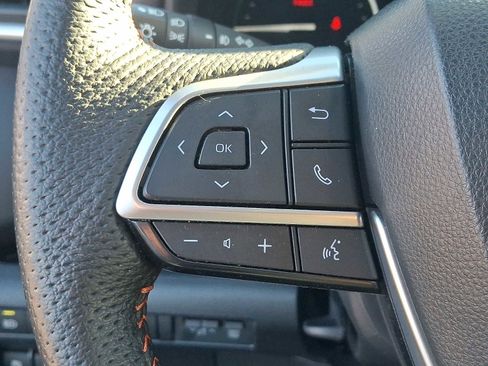 Used 2022 Toyota Sienna XSE w/ XSE Plus Package image 25