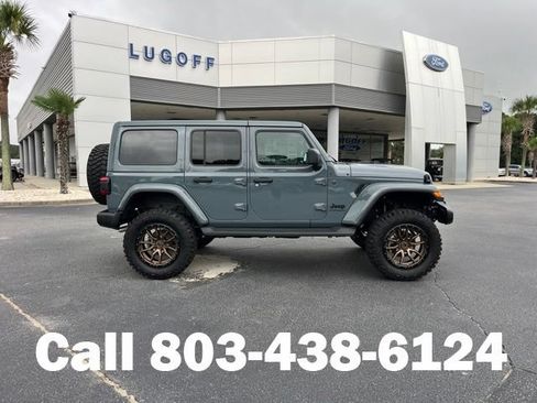 Used 2026 Jeep Wrangler Unlimited Sahara AWD/4WD image 2