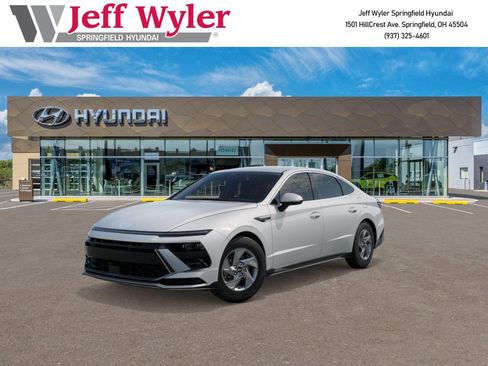 New 2026 Hyundai Sonata SE FWD image 1