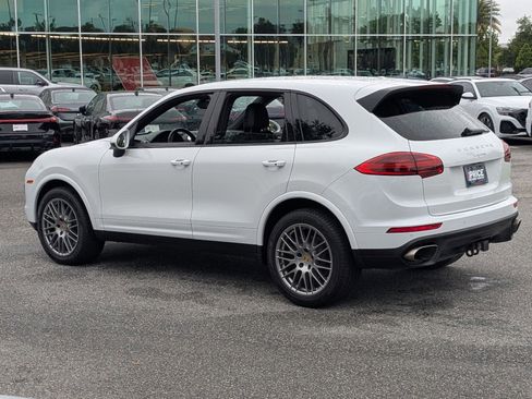 Used 2017 Porsche Cayenne Platinum Edition AWD/4WD image 3