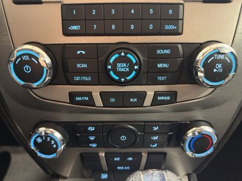 Used 2011 Ford Fusion SE image 16