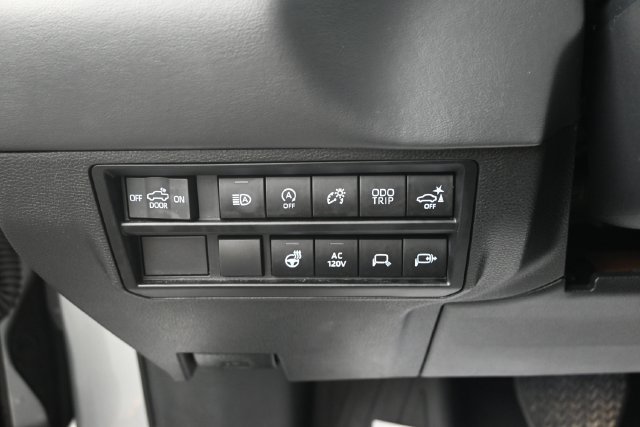 Used 2022 Toyota Tundra Platinum AWD/4WD image 28