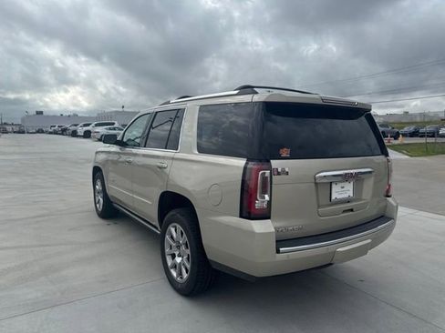 Used 2015 GMC Yukon Denali w/ Premium Package AWD/4WD image 7