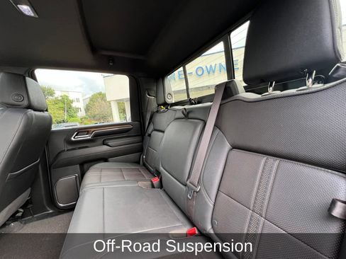 Used 2024 Chevrolet Silverado 2500 High Country w/ High Country Premium Package AWD/4WD image 24