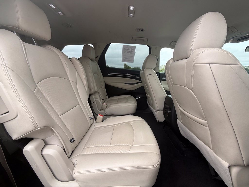 Used 2023 Buick Enclave Essence AWD/4WD image 34