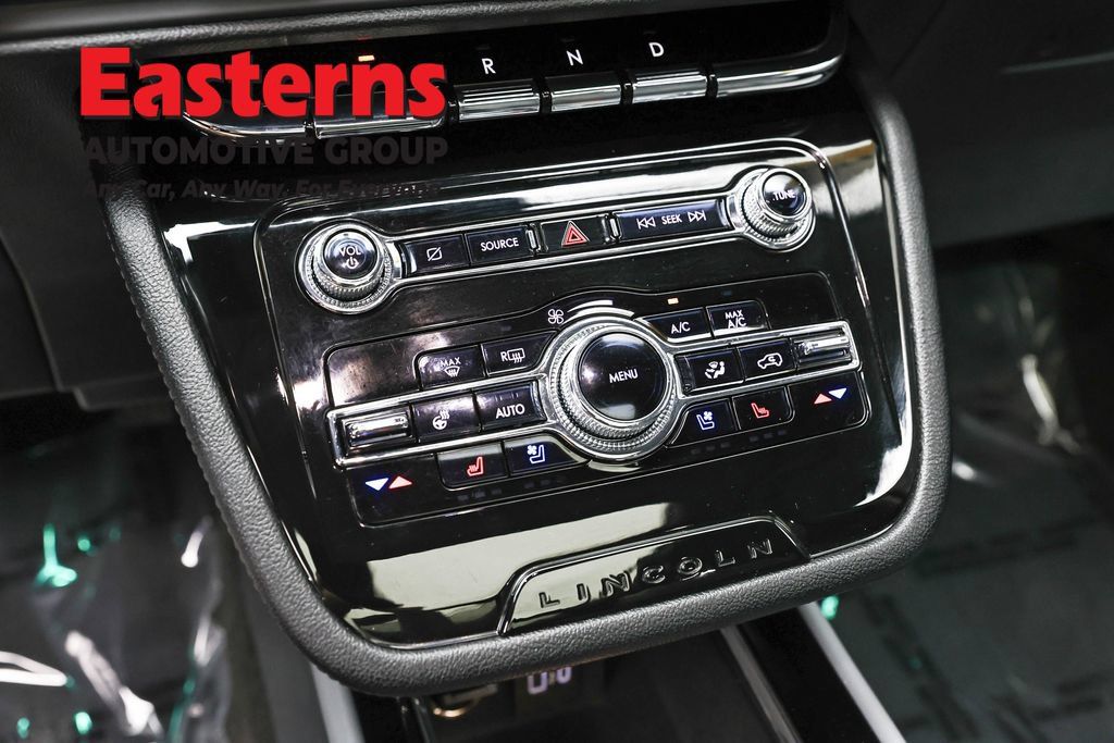 Used 2022 Lincoln Corsair AWD w/ Premium Package image 22