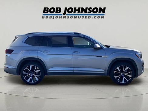 Used 2024 Volkswagen Atlas SEL Premium R-Line image 6