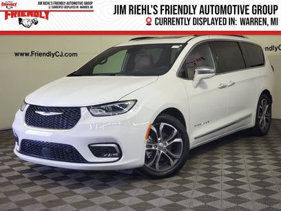 Used 2024 Chrysler Pacifica Pinnacle