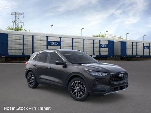 New 2025 Ford Escape Base w/ Class II Trailer Tow Package image 7