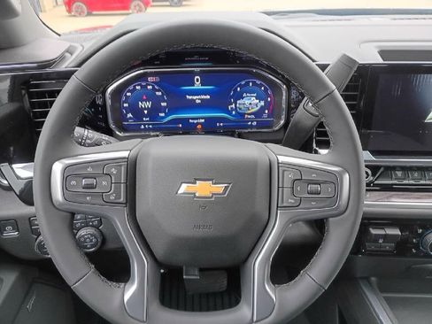 New 2025 Chevrolet Silverado 2500 LTZ w/ LTZ Convenience Package AWD/4WD image 15