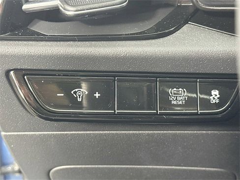 Used 2023 Kia Niro EX Touring image 25