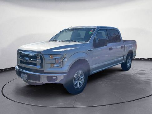 Used 2015 Ford F150 XLT w/ Equipment Group 301A Mid image 3