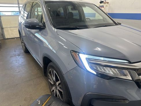 Used 2022 Honda Pilot Touring image 2