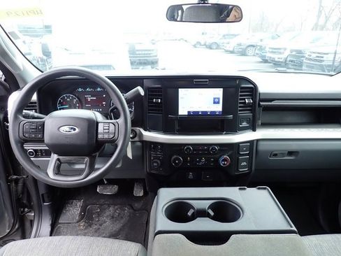 Used 2025 Ford F250 XLT image 12