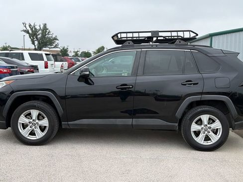Certified 2019 Toyota RAV4 XLE AWD/4WD image 9