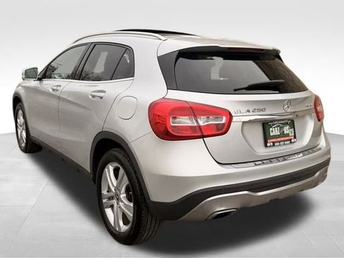 Used 2019 Mercedes-Benz GLA 250 4MATIC image 9