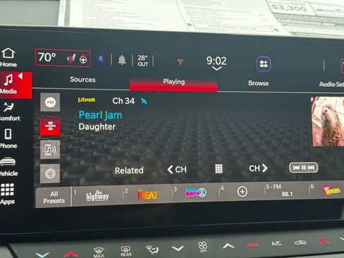 New 2026 Dodge Charger Scat Pack w/ Blacktop Package AWD/4WD image 27