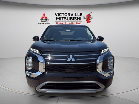 New 2026 Mitsubishi Outlander SE AWD/4WD image 2