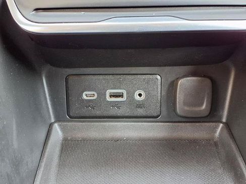 Used 2021 GMC Terrain SLE w/ Driver Convenience Package FWD image 9