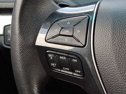 Used 2016 Ford Explorer Limited w/ Equipment Group 301A AWD/4WD image 19