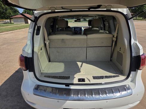 Used 2015 INFINITI QX80 4WD w/ Deluxe Technology Package image 34