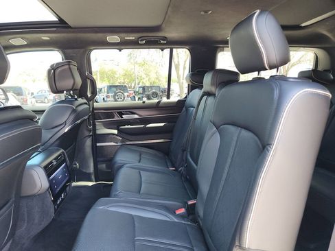 Certified 2025 Jeep Grand Wagoneer Series II Obsidian w/ Quick Order Packagew 28T AWD/4WD image 17