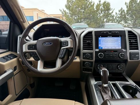 Used 2019 Ford F150 Lariat image 25