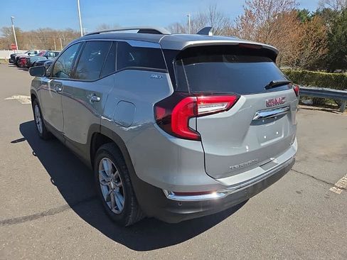 Used 2023 GMC Terrain SLT w/ Tech Package image 7