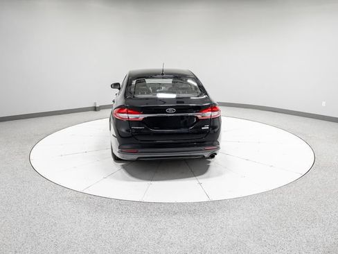 Used 2017 Ford Fusion SE w/ Fusion SE Technology Package FWD image 32