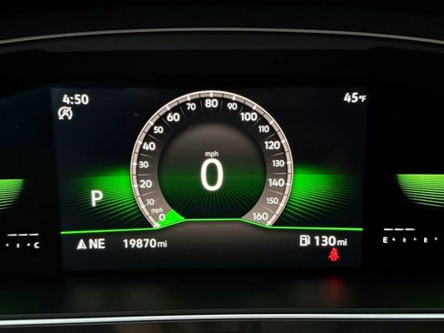 Used 2023 Volkswagen Tiguan SE R-Line image 33