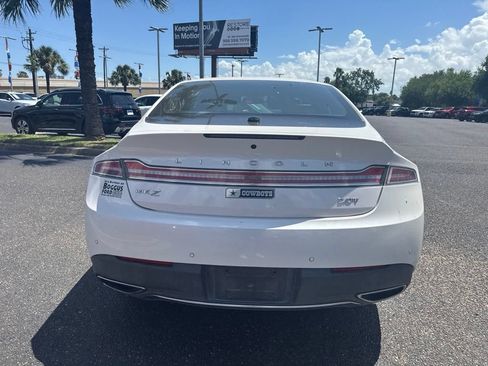 Used 2020 Lincoln MKZ Reserve w/ Luxury Package FWD image 4