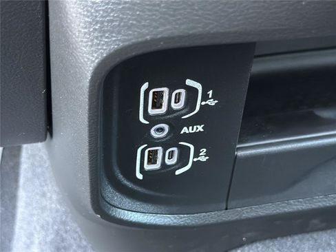 Used 2026 RAM 2500 Big Horn AWD/4WD image 31