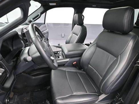 Used 2025 Ford F150 Lariat AWD/4WD image 19