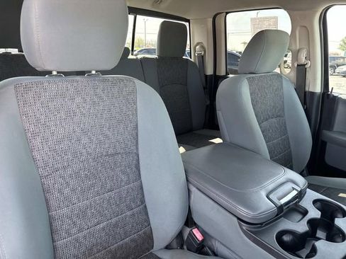 Used 2018 RAM 1500 Big Horn AWD/4WD image 31