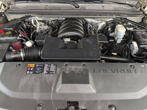 Used 2015 Chevrolet Suburban LT w/ Luxury Package image 25