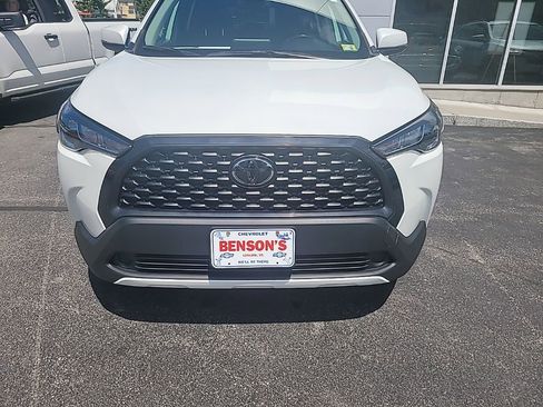 Used 2022 Toyota Corolla Cross LE image 8