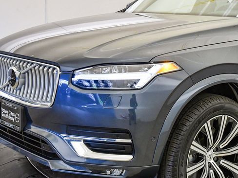 Used 2025 Volvo XC90 B6 Ultra AWD/4WD image 8