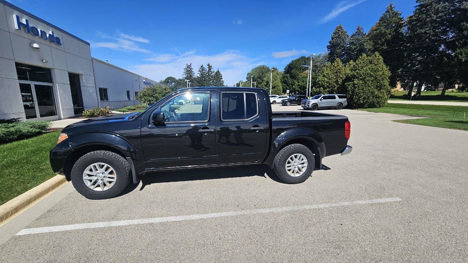 Used 2019 Nissan Frontier SV AWD/4WD image 14
