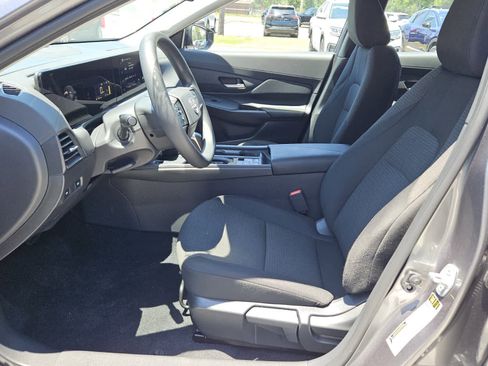 Used 2026 Nissan Sentra S w/ Floor Mat Package FWD image 3