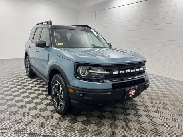 Used 2023 Ford Bronco Sport Outer Banks w/ Tech Package AWD/4WD image 1