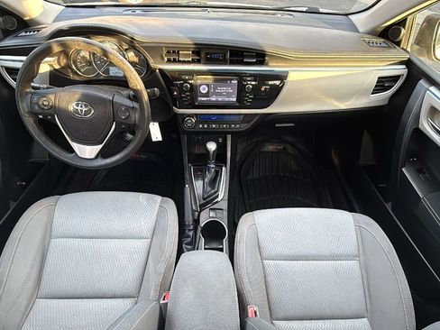 Used 2016 Toyota Corolla LE image 21