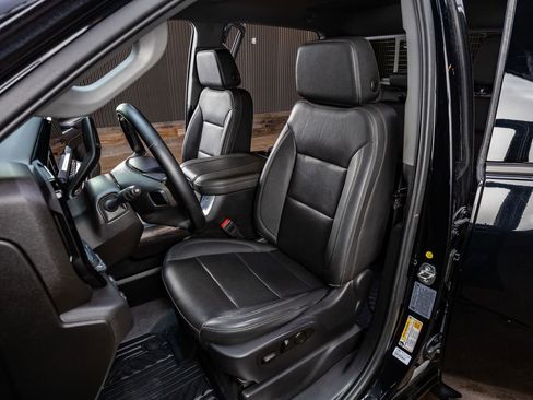 Used 2024 Chevrolet Silverado 2500 LTZ w/ LTZ Plus Package image 30