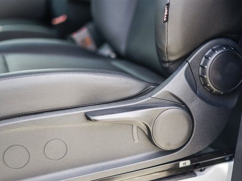 New 2024 Mercedes-Benz eSprinter 170 Cargo image 25