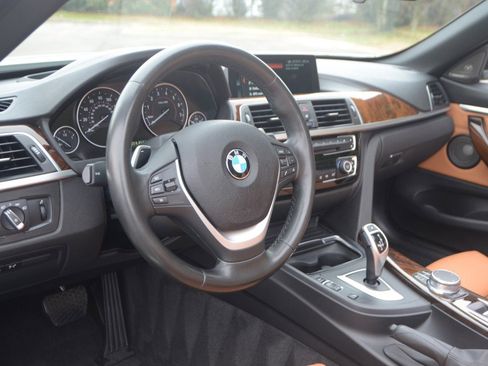 Used 2020 BMW 440i Convertible w/ Convenience Package image 14