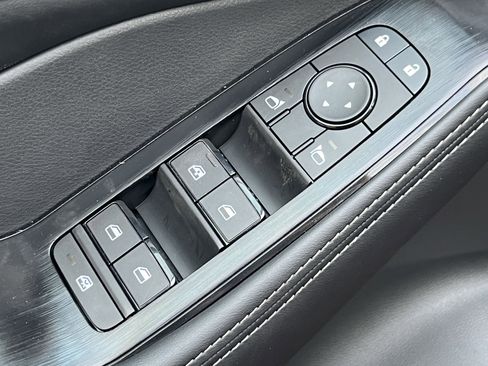 New 2026 Nissan Rogue SV w/ Cold Weather Package image 19