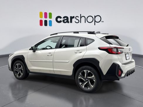 Used 2024 Subaru Crosstrek 2.0i Premium AWD/4WD image 3