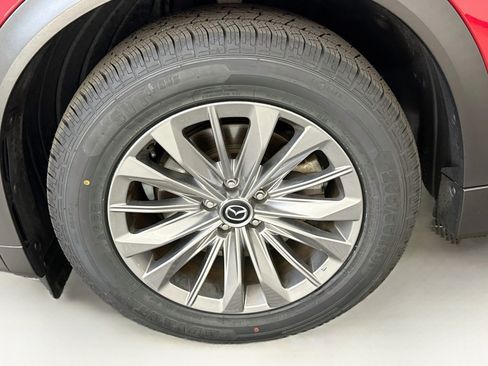 Used 2024 MAZDA CX-90 Plug-In Hybrid w/ Preferred AWD/4WD image 11