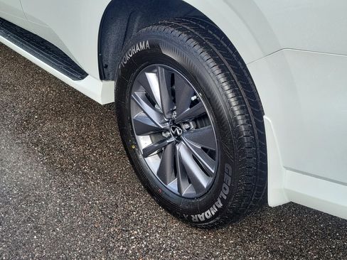 New 2026 INFINITI QX80 Pure image 5