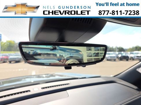 New 2026 Chevrolet Suburban High Country image 40